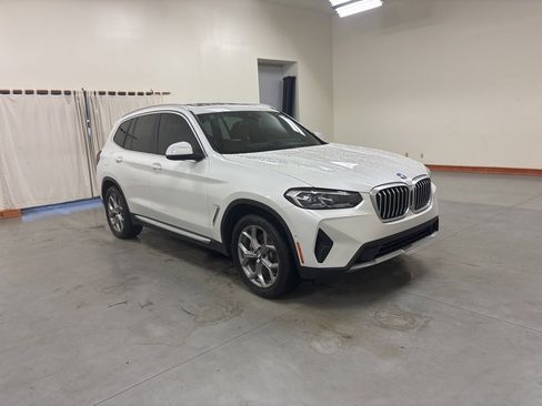 Used 2023 BMW X3 xDrive30i image 2