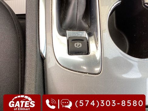 Used 2024 Chevrolet Malibu LT image 31