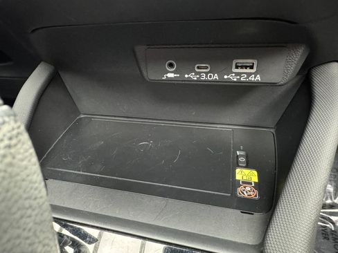 Used 2025 Subaru Forester Touring AWD/4WD image 19