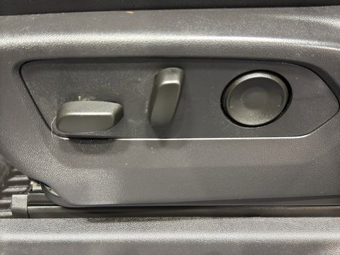 Certified 2024 GMC Sierra 1500 AT4 w/ Technology Package image 18