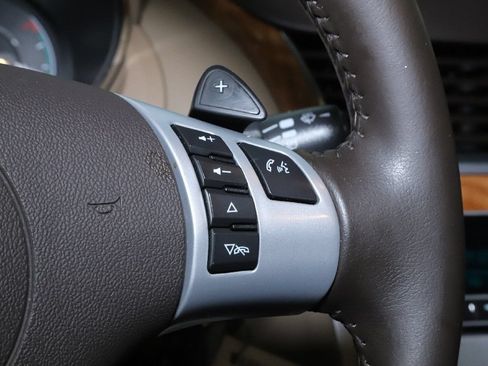 Used 2009 Chevrolet Malibu LT w/ HFV6 Engine Package FWD image 23
