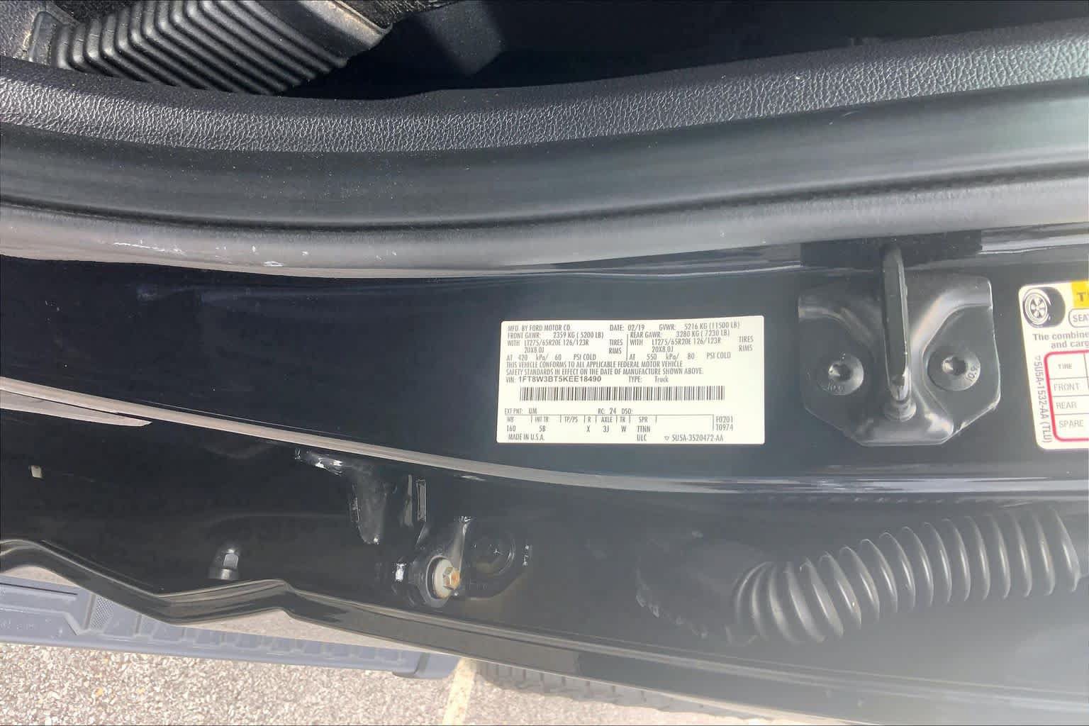 Used 2019 Ford F350 Lariat w/ Lariat Ultimate Package AWD/4WD image 32