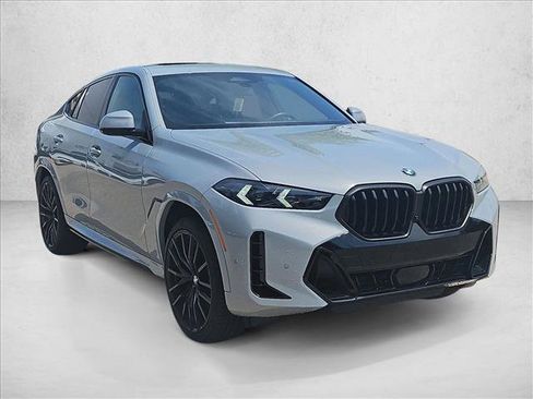 Certified 2026 BMW X6 xDrive40i w/ Climate Comfort Package AWD/4WD image 3