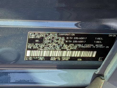 Used 2026 Toyota RAV4 LE AWD/4WD image 38