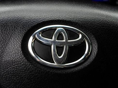 Used 2012 Toyota Camry SE image 58