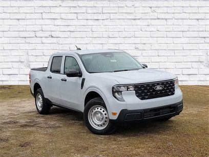 New 2025 Ford Maverick XL w/ Equipment Group 102A