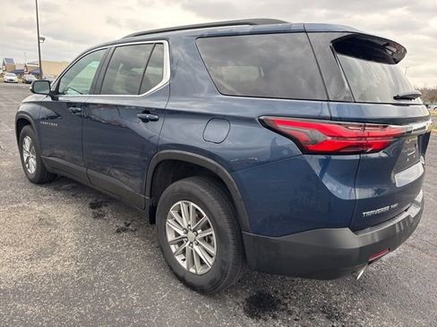 Used 2023 Chevrolet Traverse LT image 6