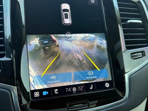 Used 2023 Volvo XC90 B6 Ultimate w/ Lounge Package image 22