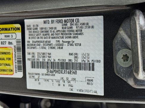 Used 2020 Ford Fusion SE FWD image 39