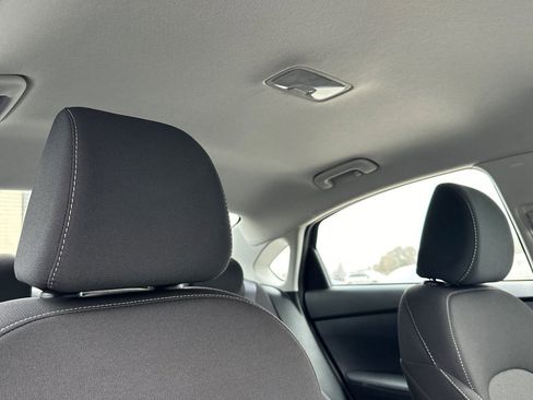 Used 2023 Kia Forte LXS image 17