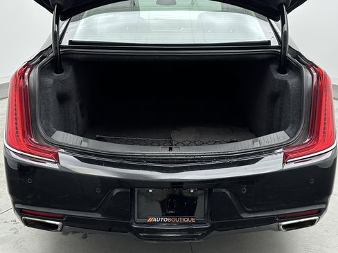 Used 2019 Cadillac XTS Luxury image 30