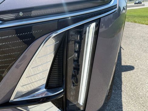 Certified 2024 Cadillac Lyriq Luxury AWD/4WD image 9