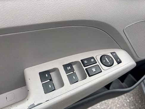 Used 2018 Hyundai Elantra SE image 9