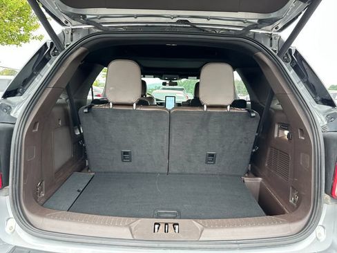 Used 2023 Ford Explorer King Ranch w/ Technology Package AWD/4WD image 31