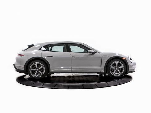 Certified 2024 Porsche Taycan 4 Cross Turismo image 8