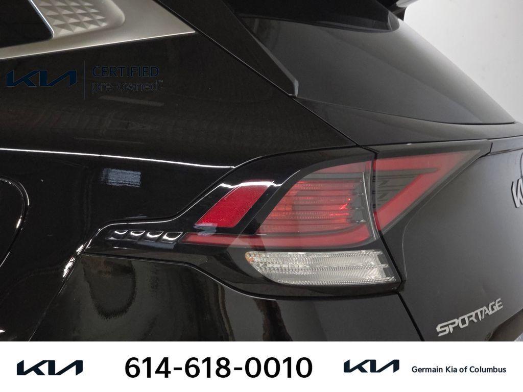 Certified 2024 Kia Sportage EX FWD image 15