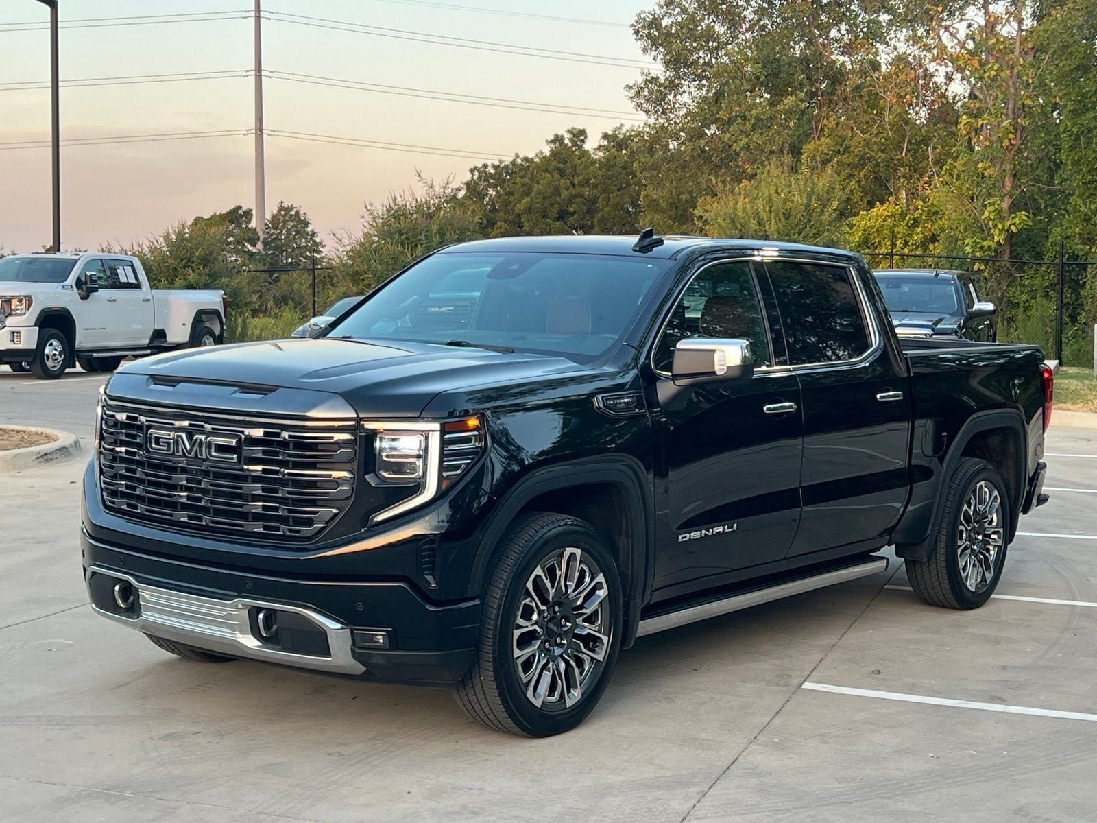 Used 2024 GMC Sierra 1500 Denali Ultimate AWD/4WD image 5