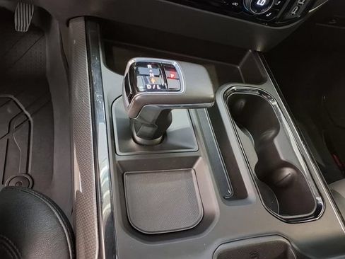 Used 2022 Chevrolet Silverado 1500 ZR2 w/ Technology Package AWD/4WD image 16