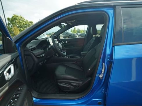 New 2025 Jeep Compass Trailhawk w/ Sun & Sound Group image 11