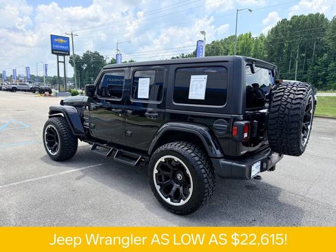 Used 2019 Jeep Wrangler Unlimited Sahara AWD/4WD image 19