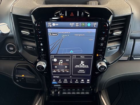 Used 2024 RAM 3500 Limited image 17