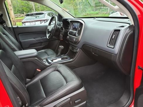 Used 2019 Chevrolet Colorado Z71 AWD/4WD image 21