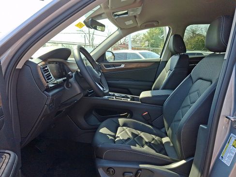 New 2026 Volkswagen Atlas SE AWD/4WD image 9