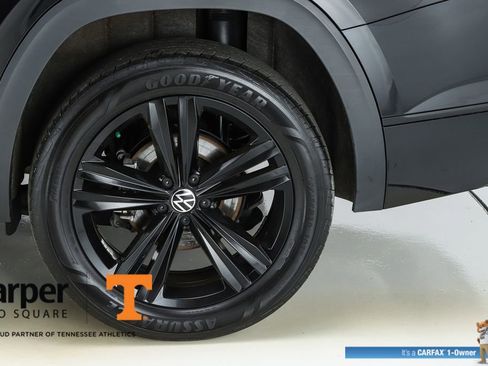 Used 2023 Volkswagen Atlas SEL R-Line AWD/4WD image 6