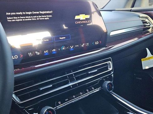 New 2026 Chevrolet Traverse RS image 11