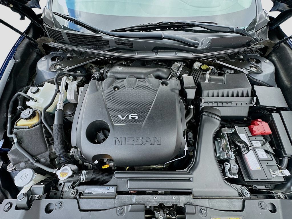 Used 2021 Nissan Maxima Platinum w/ Sport Mat Group FWD image 32