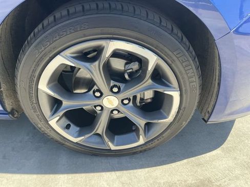 Used 2023 Chevrolet Malibu LT FWD image 32