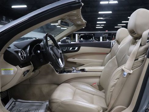 Used 2013 Mercedes-Benz SL 550 image 17