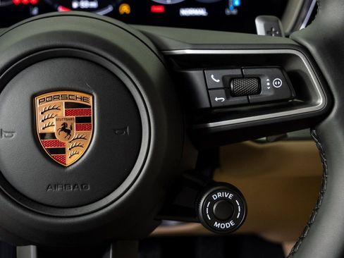 New 2026 Porsche Cayenne Coupe AWD/4WD image 11