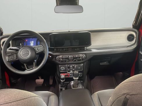 Used 2025 Jeep Wrangler Unlimited Sport S 4xe AWD/4WD image 19