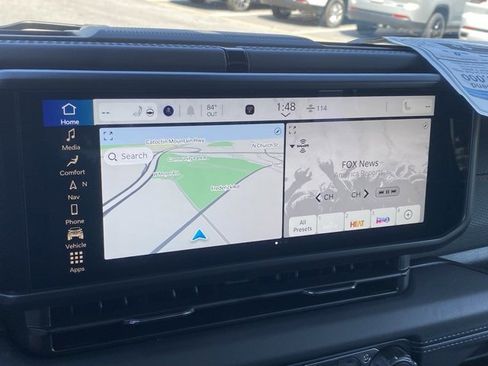 New 2025 Jeep Wrangler Rubicon w/ Technology Group image 19