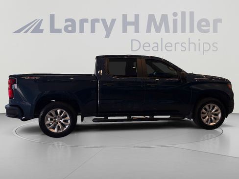 Used 2022 Chevrolet Silverado 1500 Custom AWD/4WD image 6