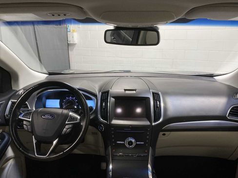 Used 2019 Ford Edge Titanium w/ Cold Weather Package image 10