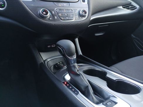 Used 2024 Chevrolet Malibu LT image 15