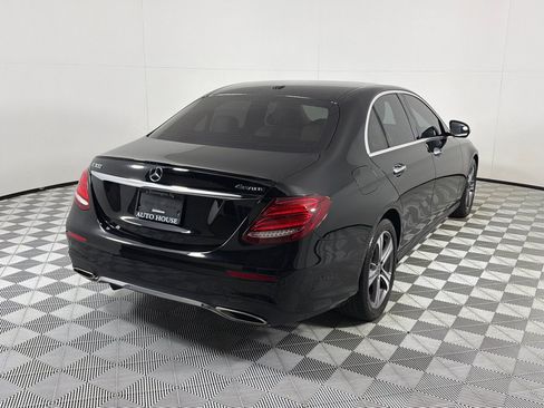Used 2019 Mercedes-Benz E 300 4MATIC w/ Premium 1 Package image 5