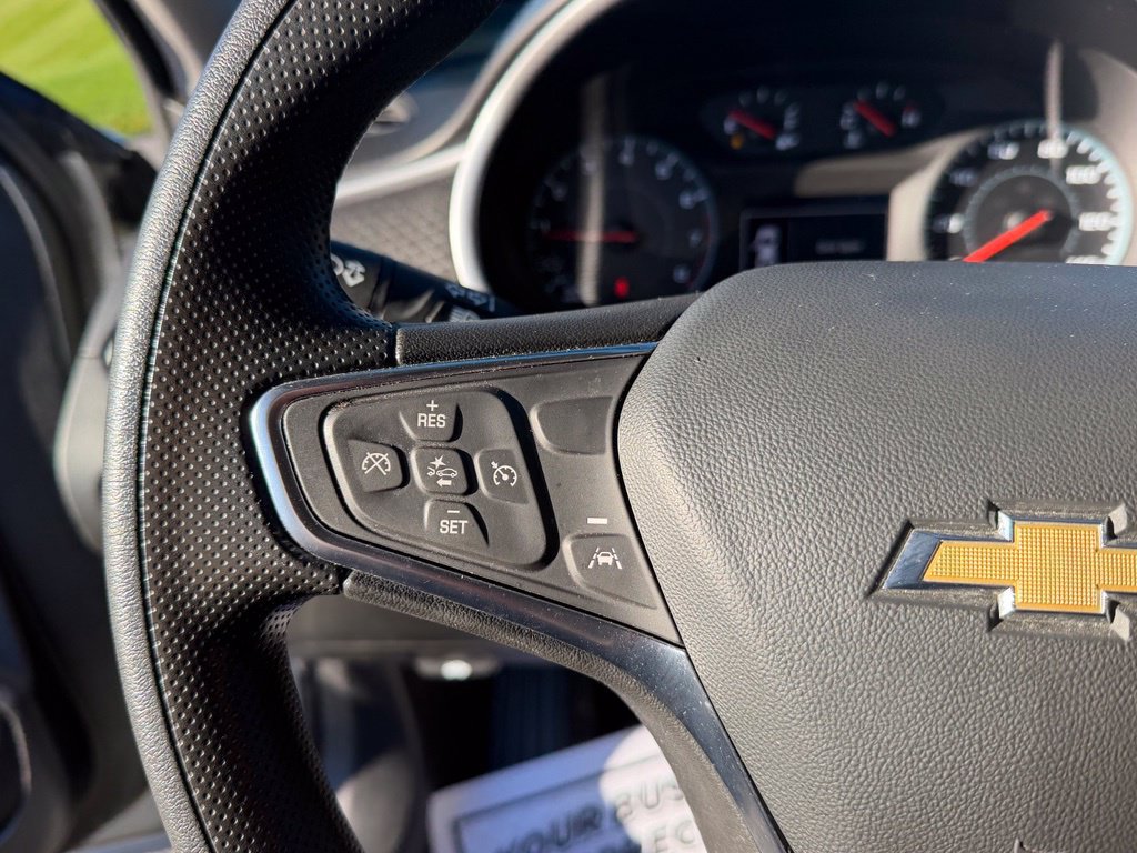 Used 2025 Chevrolet Malibu LT FWD image 25
