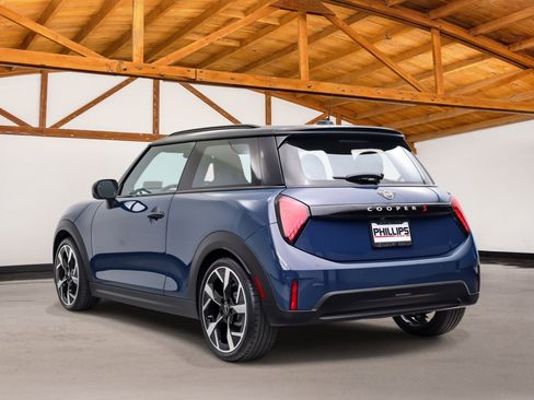 Used 2025 MINI Cooper S FWD image 5
