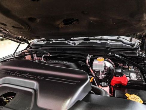 Used 2019 RAM 2500 Tradesman w/ Chrome Appearance Group image 45