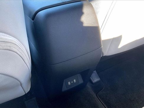 Used 2026 Hyundai Santa Cruz SEL image 32