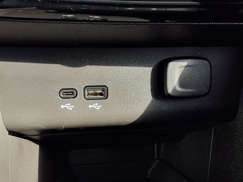 Used 2026 Buick Encore GX Sport Touring w/ Comfort Package FWD image 7