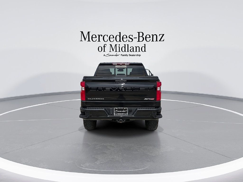 Used 2024 Chevrolet Silverado 1500 ZR2 AWD/4WD image 7
