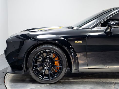 Used 2022 Dodge Challenger R/T Scat Pack RWD image 38