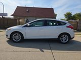 Used 2017 Ford Focus SE image 2