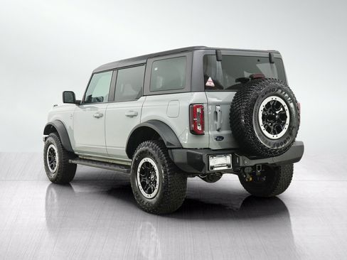 Used 2022 Ford Bronco Outer Banks w/ Sasquatch Package AWD/4WD image 3