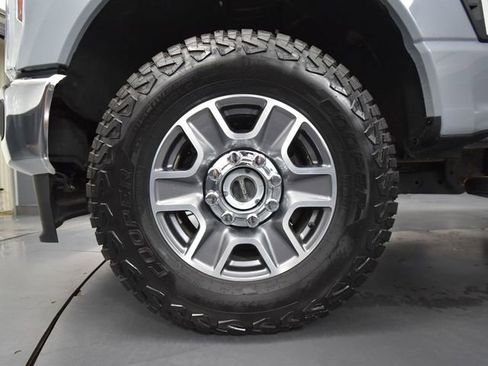 Used 2024 Ford F250 Lariat image 17