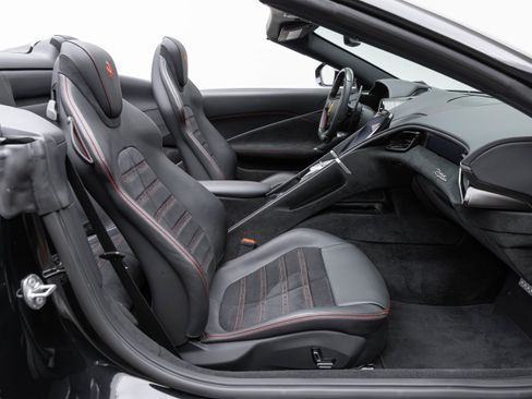 Used 2025 Ferrari Roma Spider RWD image 54